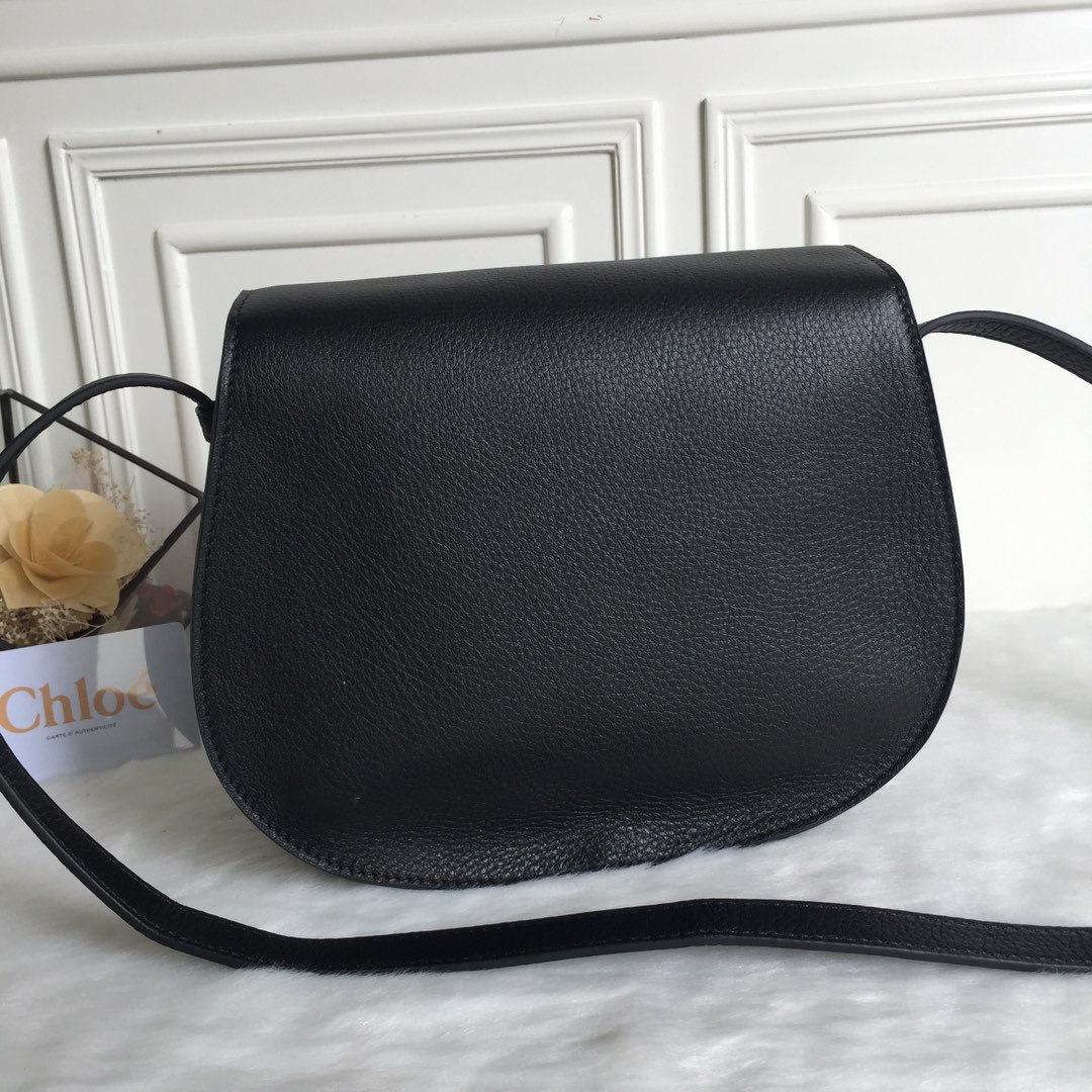 Chloe Small Marcie Saddle Shoulder Bag In Black Grained Leather